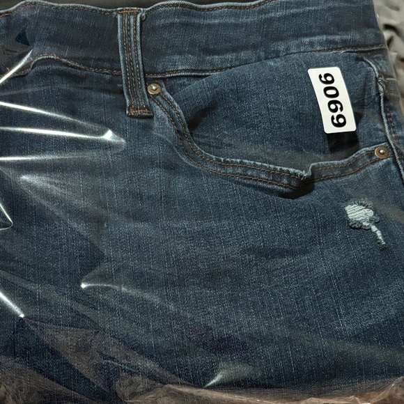 LuLaRoe Women's Skinny Jeans in Dark Blue Denim - Picture 5 of 5